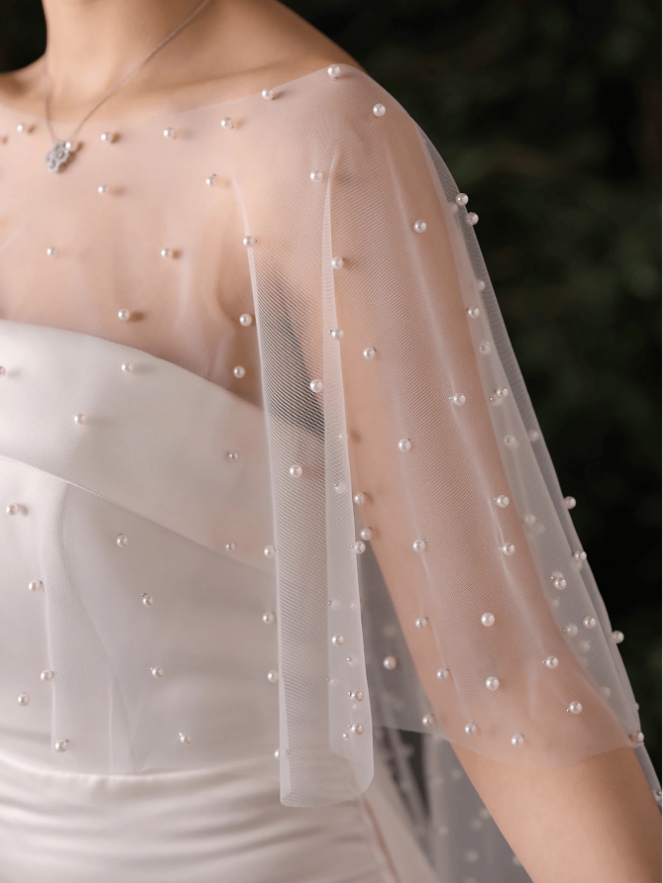 CAPA BOLERO PARA VESTIDO DE NOIVA (3) Bolero capa para vestido de noiva com aplicação de pérolas