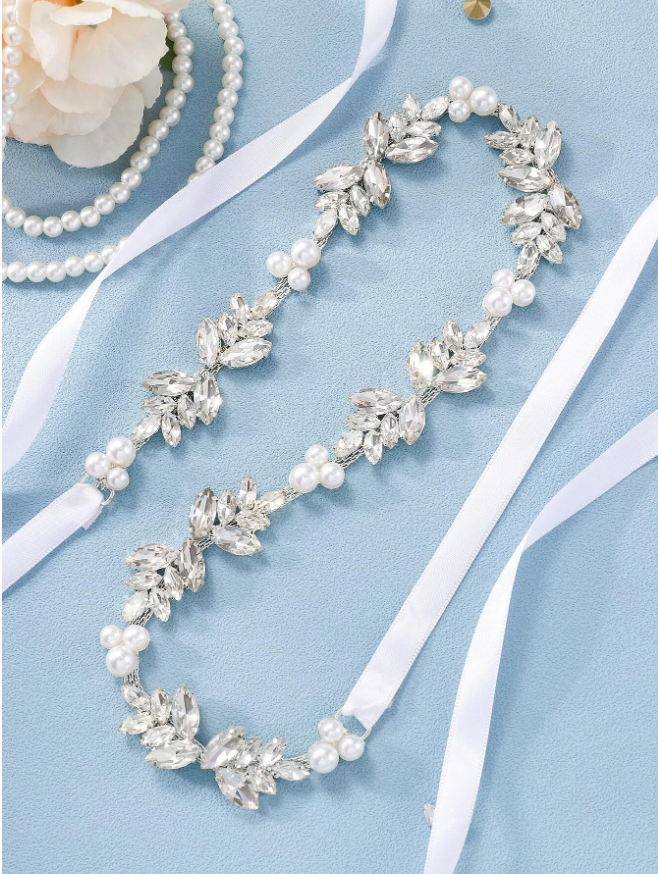 Cinto bordado para vestido de noiva com cristais e pérolas