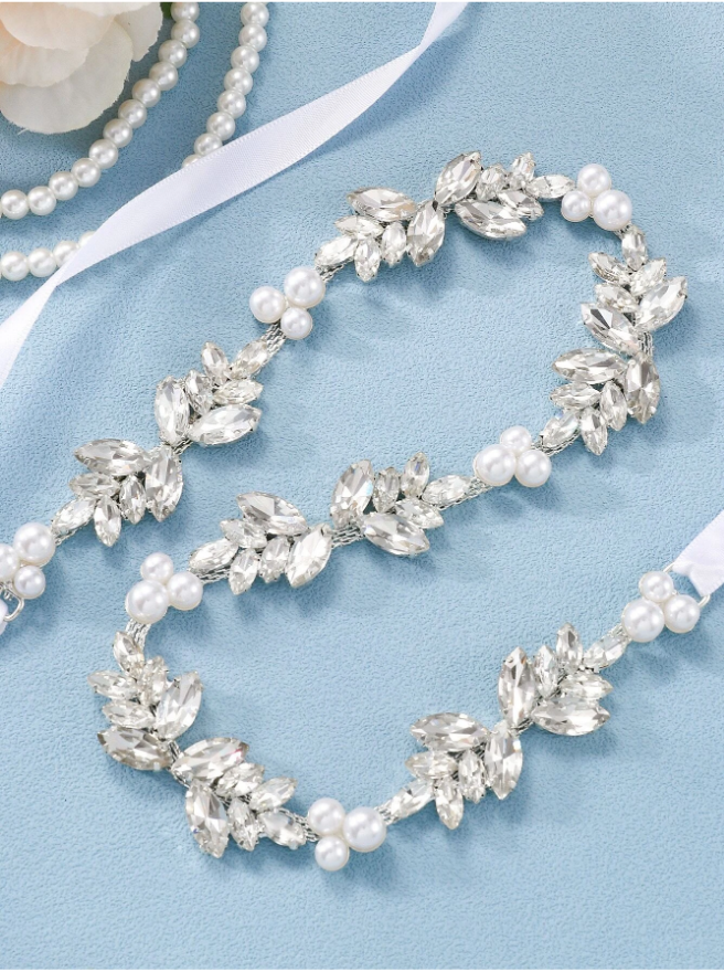 Cinto bordado para vestido de noiva com cristais e pérolas