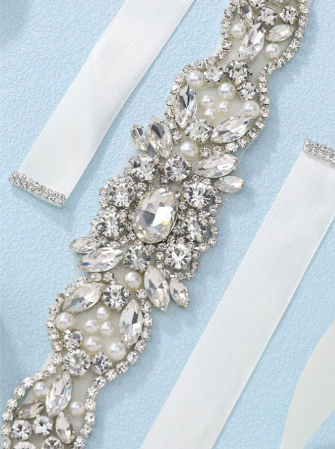 Cinto bordado para vestido de noiva com pedraria