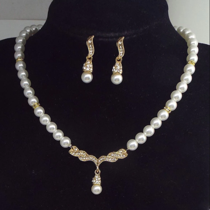 Conjunto colar e brinco perolas C142 (2) Conjunto de colar e brinco de pérolas clássico para noiva e festa