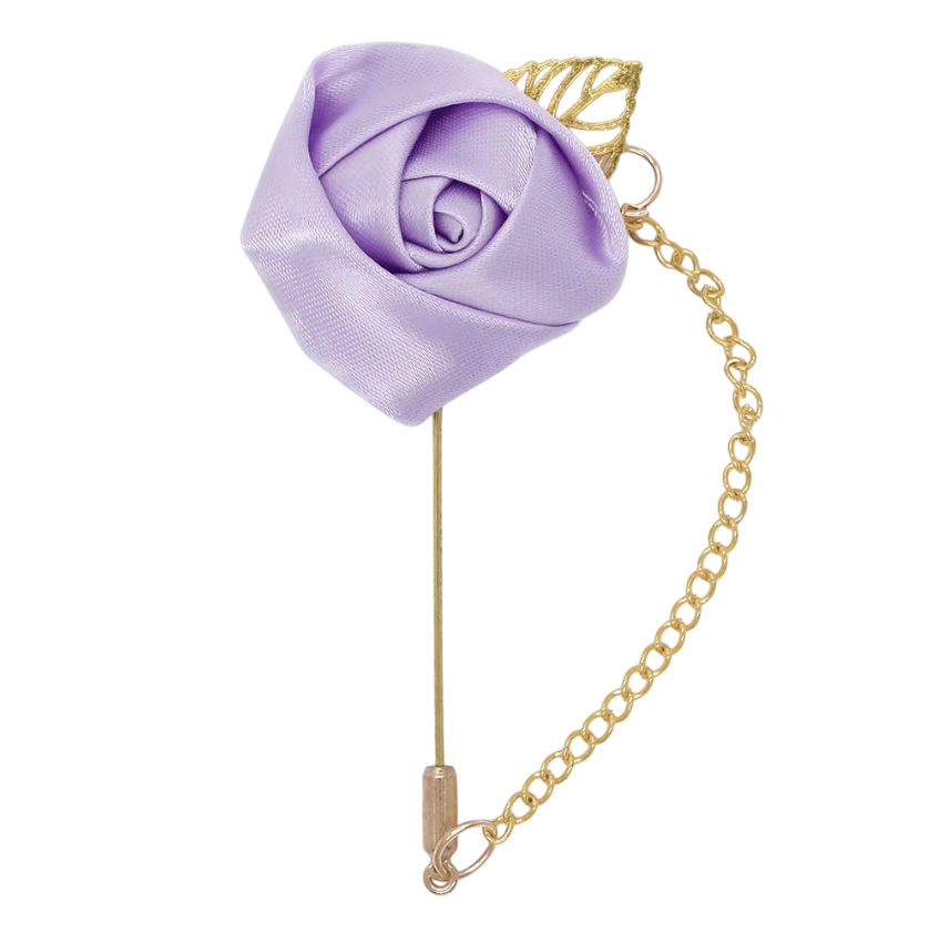 Flor de lapela lilás para noivo padrinho pai da noiva