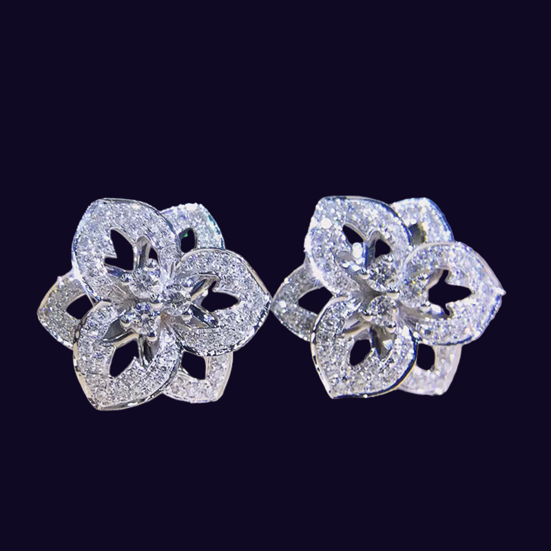 Brinco de flor para festa com zircônias para noiva e madrinha