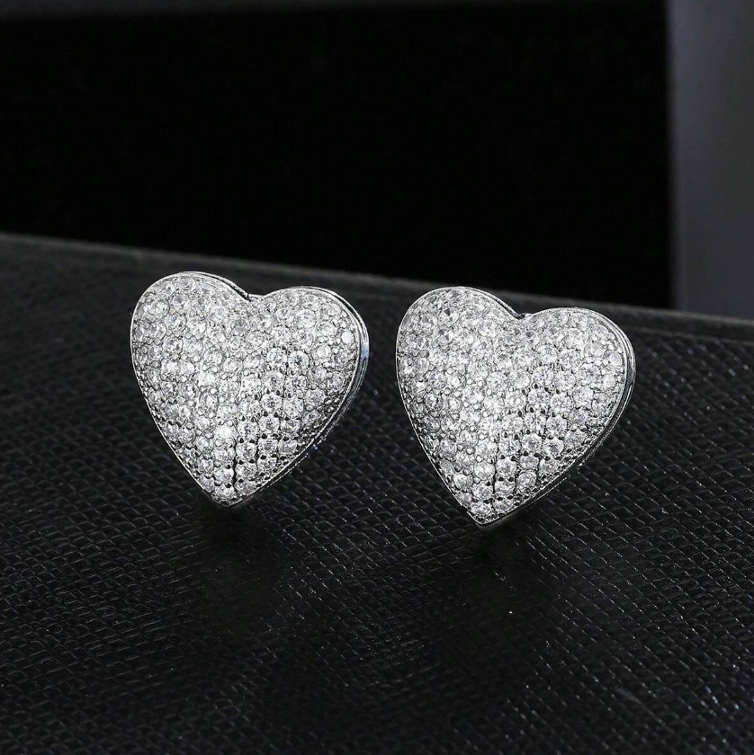 brinco br25 (1) Brinco de coração pequeno cravejado com zircônias luxo