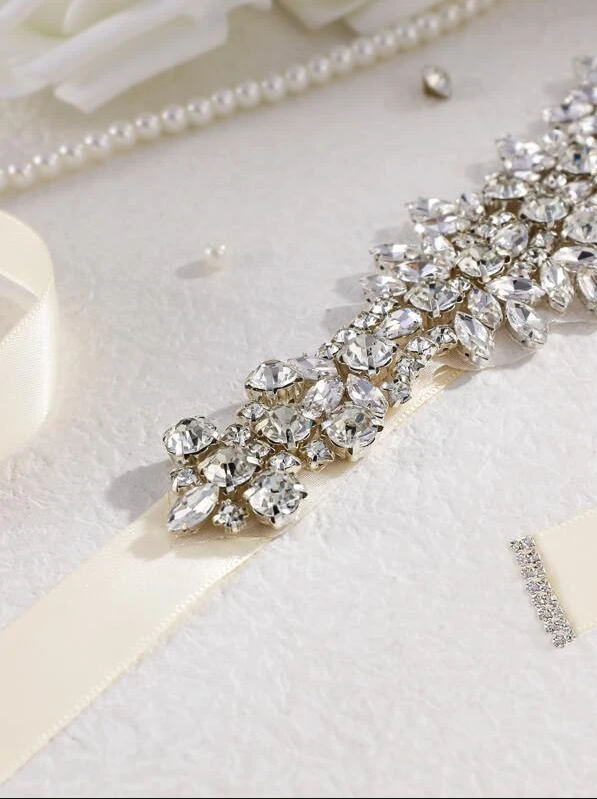 Cinto bordado para vestido de noiva off-white bordado