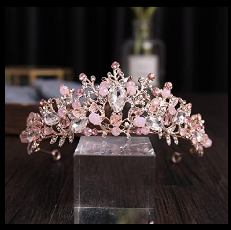 Coroa de debutante dourada com flores e cristais rosa luxo