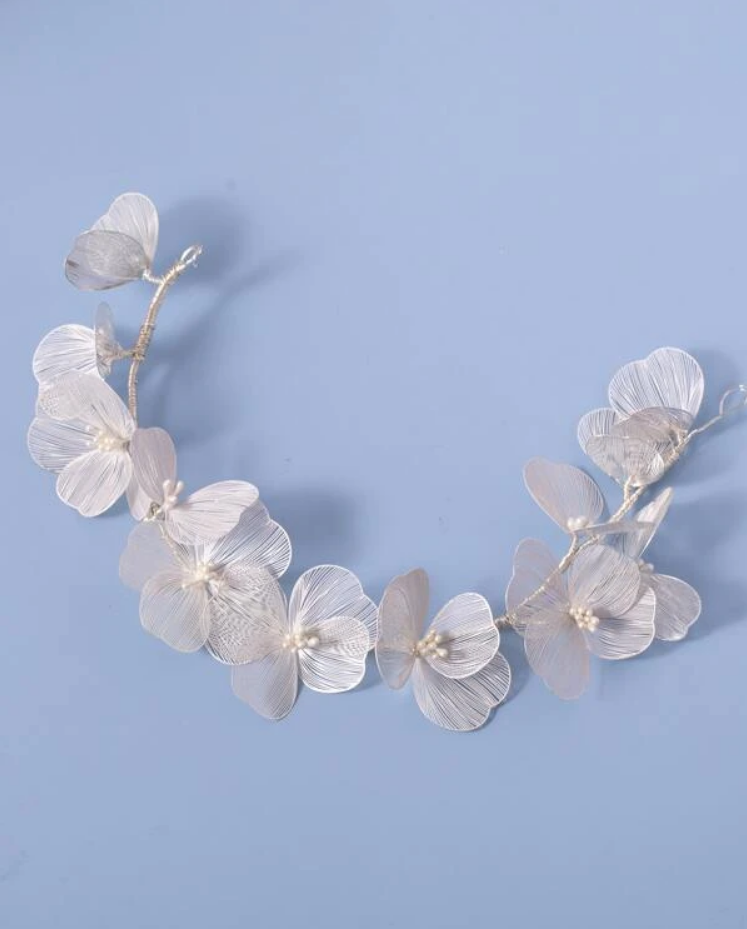 GRINALDA B392 (4) Grinalda de noiva prata flexível com flores rendadas e pérolas