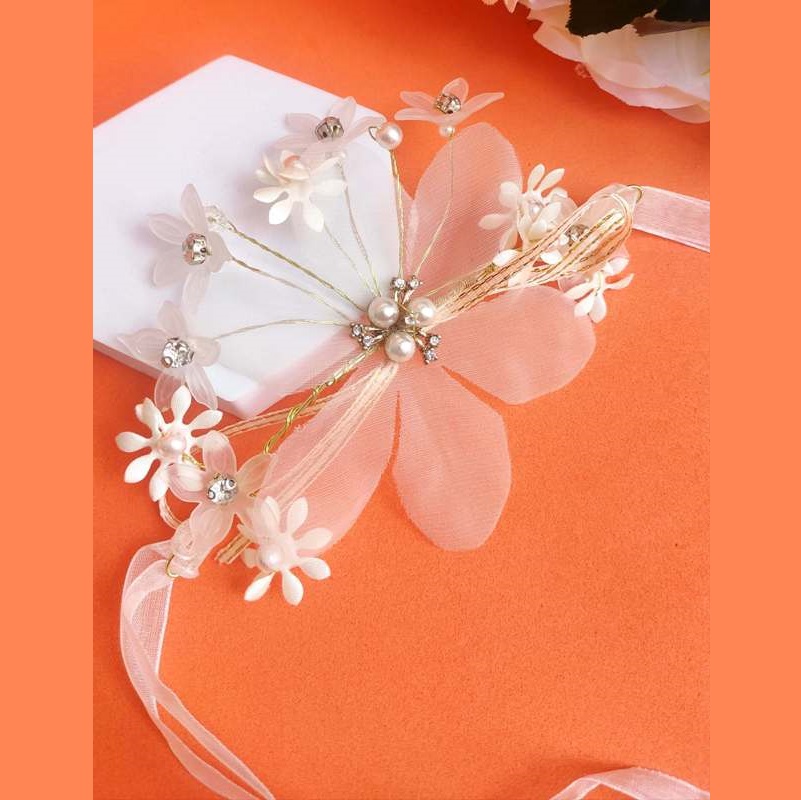 Presilha de cabelo noiva flor de tule branca com detalhes dourados