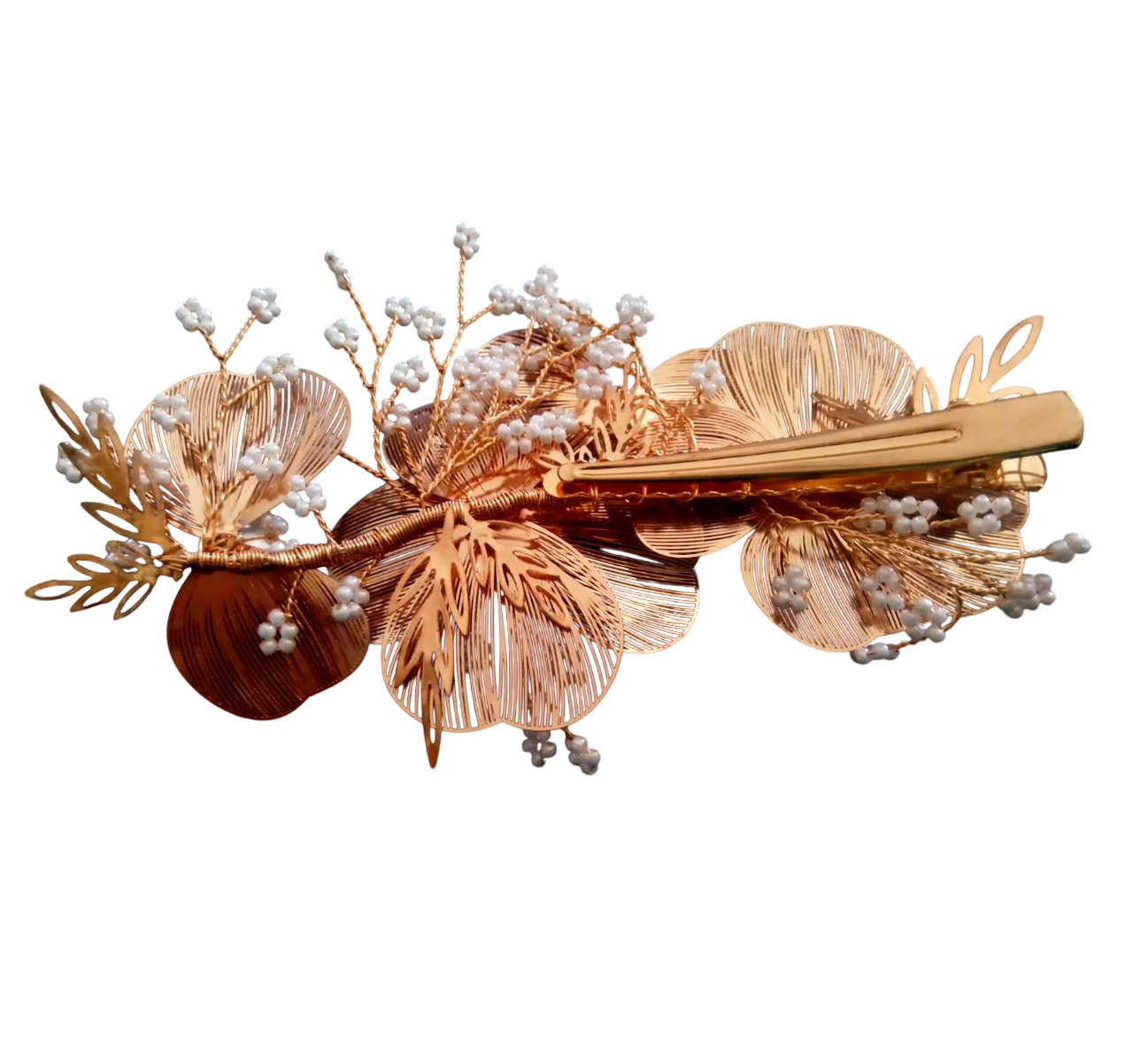 Grinalda noiva flores aramadas rendadas rosé e pérolas