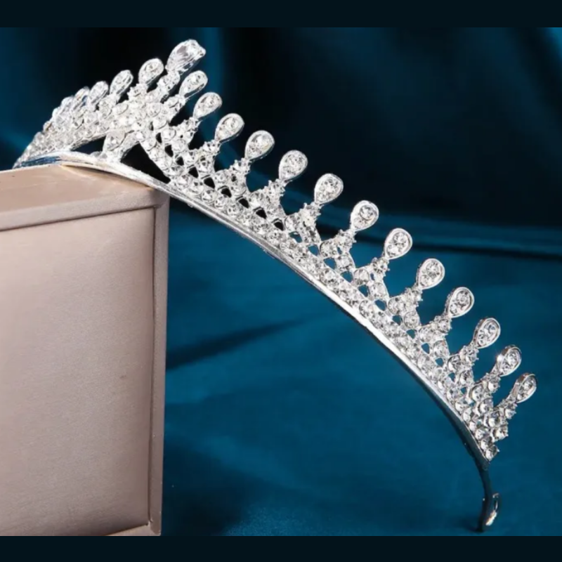 tiara coroa de noiva ou debutante elegante 4cm de altura