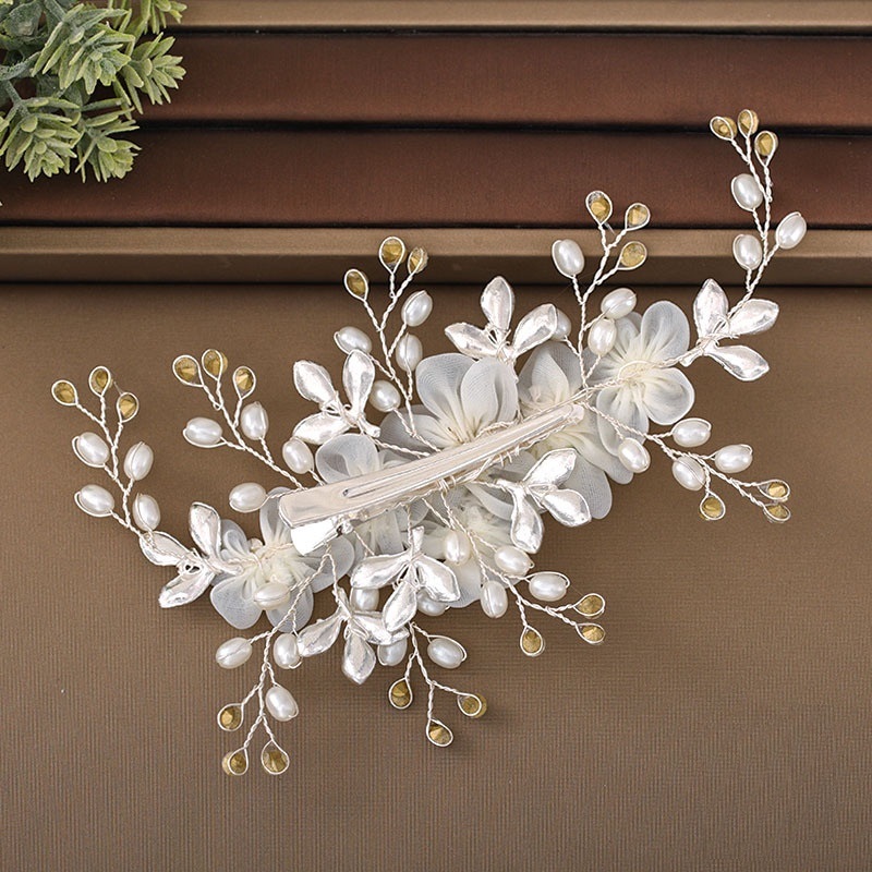 grinalda de cabelo flores pérolas e brilhos noiva luxo casamento civil