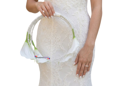 Buquê de Noiva Moderno Aro de Pérolas e Callas Buquê Tipo Bolsa – Buquê Permanente Buquê de Noiva Moderno Aro de Pérolas e Callas Buquê Tipo Bolsa – Buquê Permanente