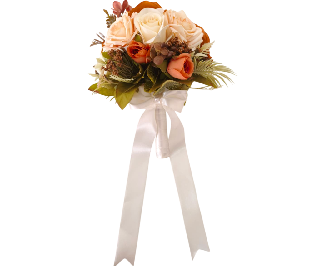 buquê de noiva permanente com rosas champagne e tons terrosos estilo boho chic com fita de cetim